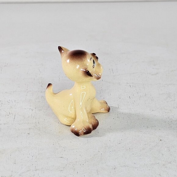 Freeman McFarlin Sitting Kitten Cat Miniature Figurine Yellow - Picture 6 of 9